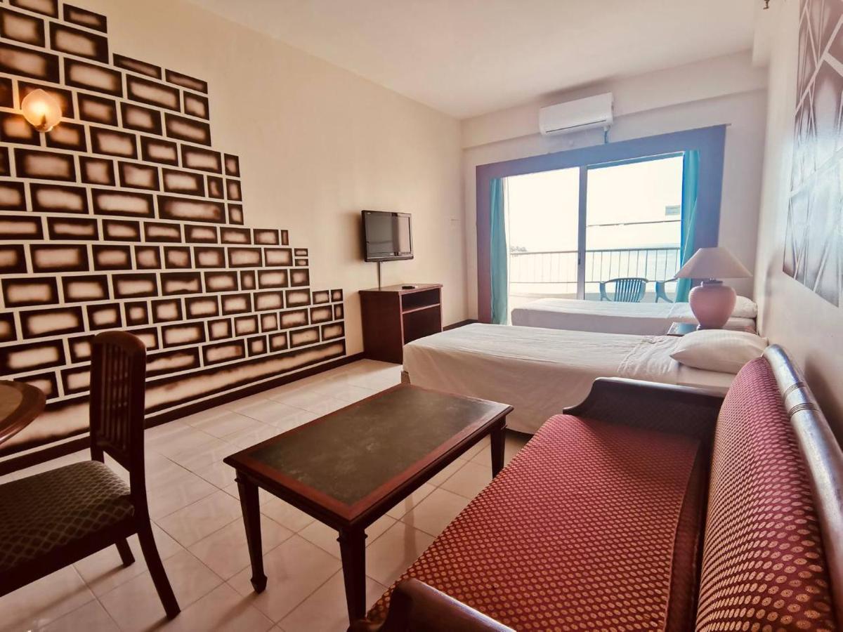 Seaview Deluxe Studio Couples Room S Tanjung Bungah (Penang) Ngoại thất bức ảnh