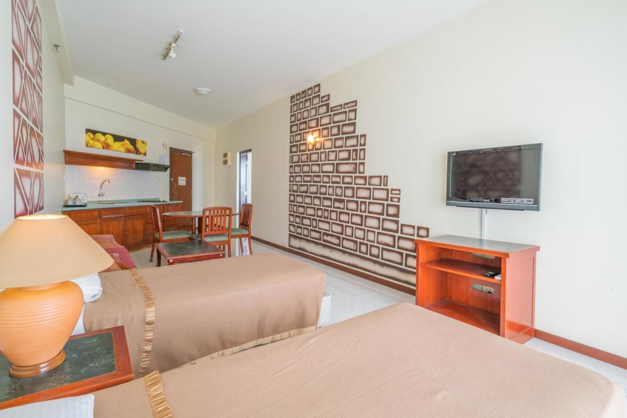 Seaview Deluxe Studio Couples Room S Tanjung Bungah (Penang) Ngoại thất bức ảnh