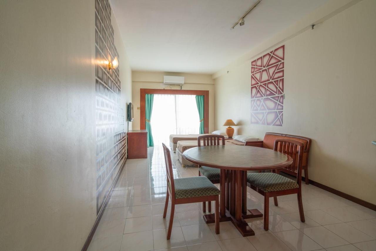 Seaview Deluxe Studio Couples Room S Tanjung Bungah (Penang) Ngoại thất bức ảnh